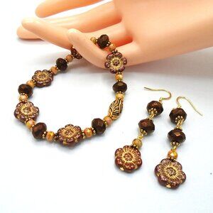 NEW ~ MAROON CZECH GLASS Gold Stretch Bracelet and Earrings Set